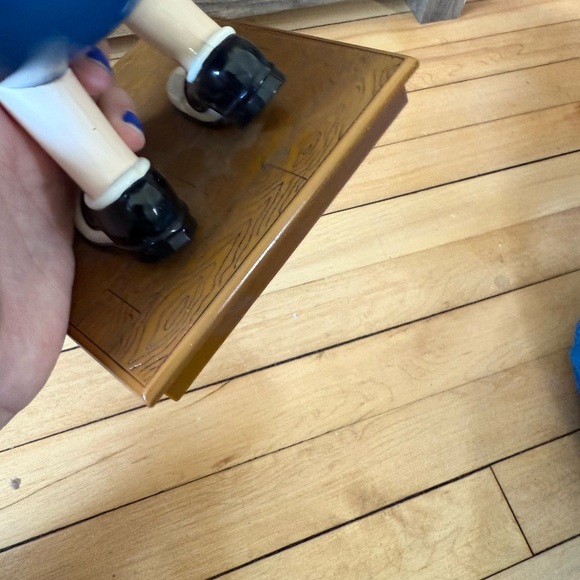 Vintage 90s Mars Inc. M&Ms candy dispenser blue nostalgic - Picture 5 of 8